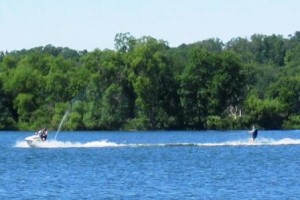 Waterskiing at Lake Florida