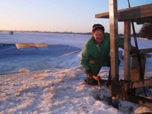 Bob chopping ice