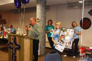 LaDon Henslin auctioning
