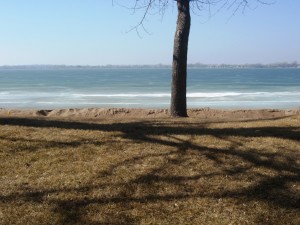 Beach & lake