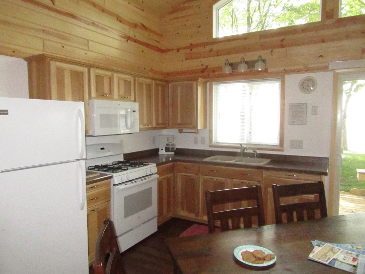 cabin 5 kitchen