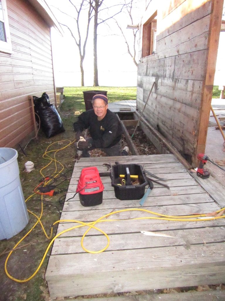 Removing deck boards